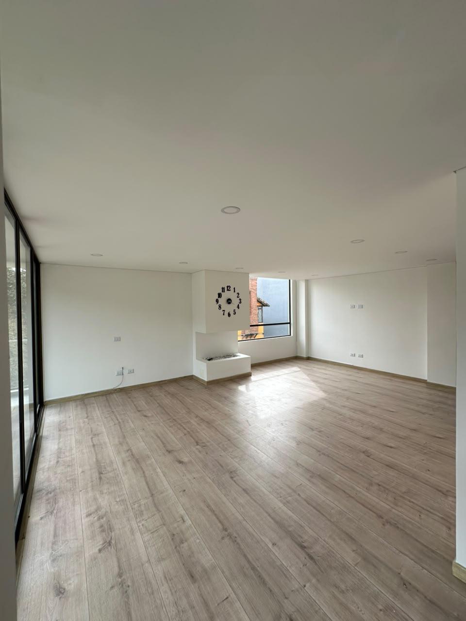 Habitaci&oacute;n Espaciosa y Personalizable